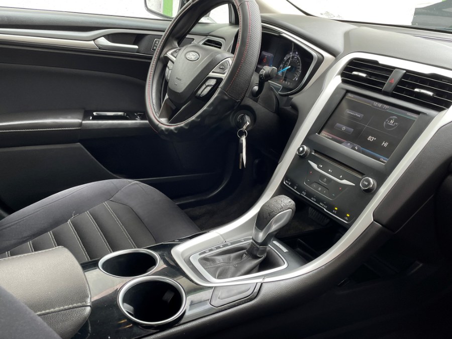 Used Ford Fusion 4dr Sdn SE FWD 2013 | Green Light Auto. Corona, California Used Ford Fusion 4dr Sdn SE FWD 2013 | Green Light Auto. Corona, California