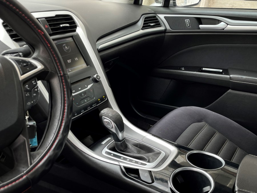 Used Ford Fusion 4dr Sdn SE FWD 2013 | Green Light Auto. Corona, California Used Ford Fusion 4dr Sdn SE FWD 2013 | Green Light Auto. Corona, California