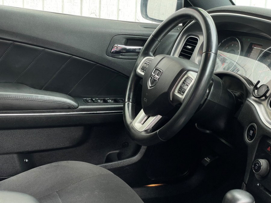 2014 Dodge Charger 4dr Sdn RT Plus RWD, available for sale in Corona, California | Green Light Auto. Corona, California 2014 Dodge Charger 4dr Sdn RT Plus RWD, available for sale in Corona, California | Green Light Auto. Corona, California
