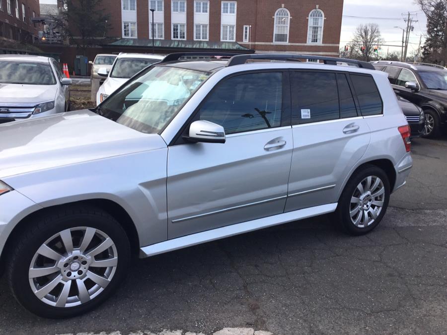 2010 Mercedes-Benz GLK-Class 4MATIC 4dr GLK350, available for sale in Manchester, Connecticut | Liberty Motors. Manchester, Connecticut 2010 Mercedes-Benz GLK-Class 4MATIC 4dr GLK350, available for sale in Manchester, Connecticut | Liberty Motors. Manchester, Connecticut