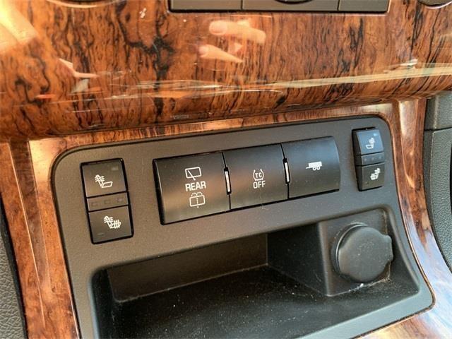 2014 Chevrolet Traverse LT, available for sale in Stratford, Connecticut | Wiz Leasing Inc. Stratford, Connecticut 2014 Chevrolet Traverse LT, available for sale in Stratford, Connecticut | Wiz Leasing Inc. Stratford, Connecticut