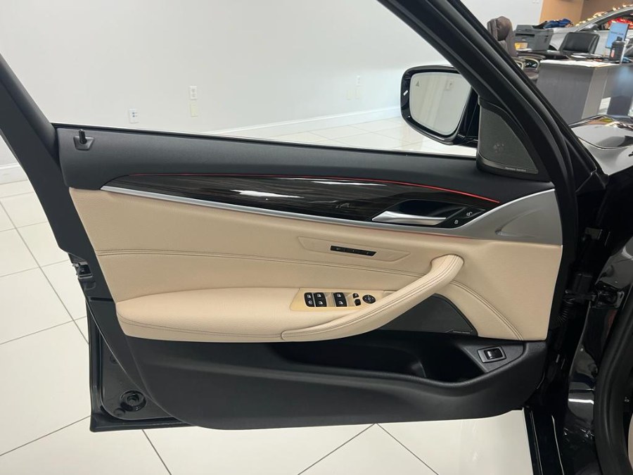 Used BMW 5 Series 530i xDrive Sedan 2019 | Inman Motors Sales. Medford, Massachusetts Used BMW 5 Series 530i xDrive Sedan 2019 | Inman Motors Sales. Medford, Massachusetts