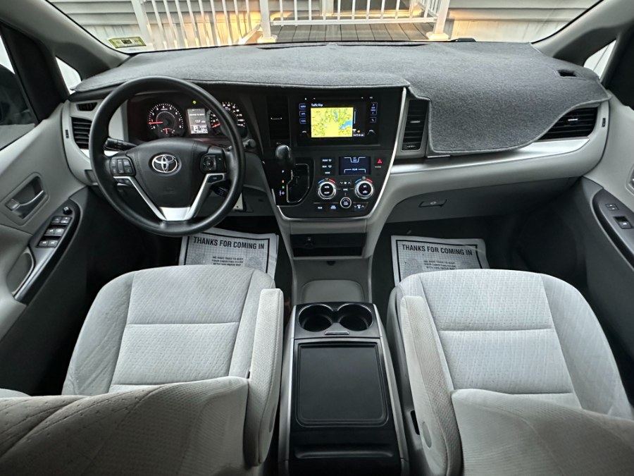 Used Toyota Sienna 5dr 7-Pass Van LE AAS FWD (Natl) 2016 | DZ Automall. Paterson, New Jersey Used Toyota Sienna 5dr 7-Pass Van LE AAS FWD (Natl) 2016 | DZ Automall. Paterson, New Jersey