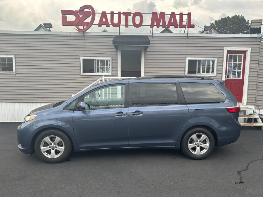 Used Toyota Sienna 5dr 7-Pass Van LE AAS FWD (Natl) 2016 | DZ Automall. Paterson, New Jersey