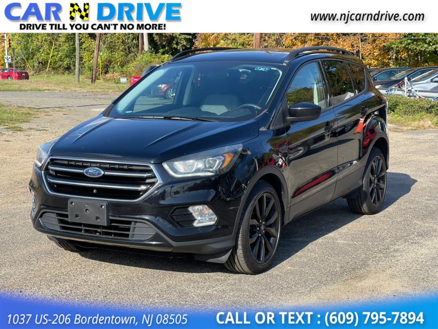 Used Ford Escape SE FWD 2017 | Car N Drive. Bordentown, New Jersey