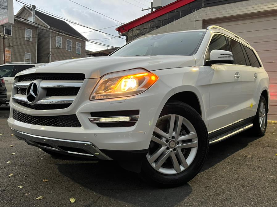 2016 Mercedes-Benz GL 4MATIC 4dr GL 450, available for sale in Paterson, New Jersey | Champion of Paterson. Paterson, New Jersey 2016 Mercedes-Benz GL 4MATIC 4dr GL 450, available for sale in Paterson, New Jersey | Champion of Paterson. Paterson, New Jersey