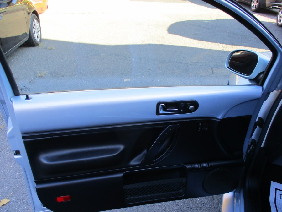 Used Volkswagen New Beetle Coupe New Beetle 2010 | Cos Central Auto. Meriden, Connecticut Used Volkswagen New Beetle Coupe New Beetle 2010 | Cos Central Auto. Meriden, Connecticut