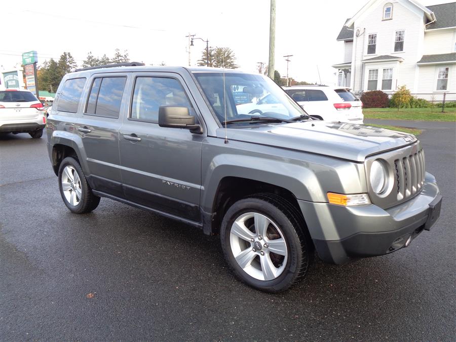 Used Jeep Patriot 4WD 4dr Latitude 2013 | Country Auto Sales. Southwick, Massachusetts
