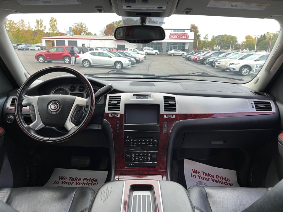 Used Cadillac Escalade AWD 4dr Luxury 2012 | Marsh Auto Sales LLC. Ortonville, Michigan Used Cadillac Escalade AWD 4dr Luxury 2012 | Marsh Auto Sales LLC. Ortonville, Michigan