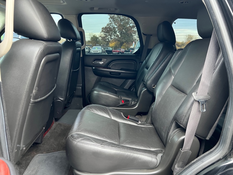 Used Cadillac Escalade AWD 4dr Luxury 2012 | Marsh Auto Sales LLC. Ortonville, Michigan Used Cadillac Escalade AWD 4dr Luxury 2012 | Marsh Auto Sales LLC. Ortonville, Michigan