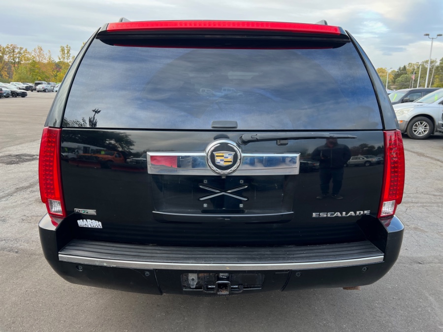 Used Cadillac Escalade AWD 4dr Luxury 2012 | Marsh Auto Sales LLC. Ortonville, Michigan Used Cadillac Escalade AWD 4dr Luxury 2012 | Marsh Auto Sales LLC. Ortonville, Michigan