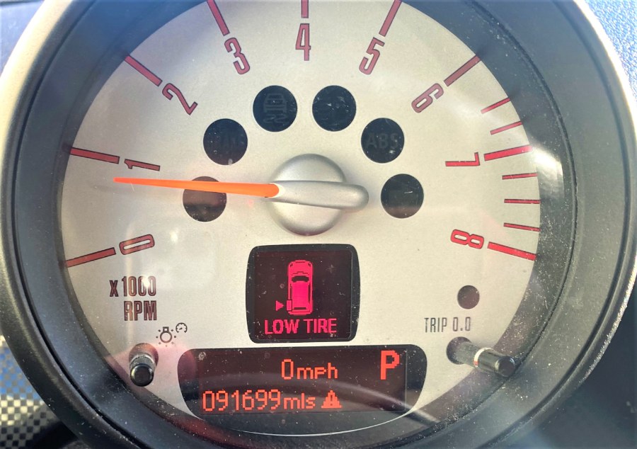 Used MINI Cooper Hardtop 2dr Cpe S 2011 | M&M Motors International. Clinton, Connecticut Used MINI Cooper Hardtop 2dr Cpe S 2011 | M&M Motors International. Clinton, Connecticut