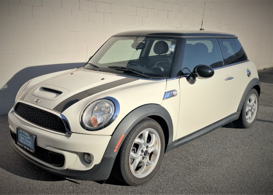 Used MINI Cooper Hardtop 2dr Cpe S 2011 | M&M Motors International. Clinton, Connecticut