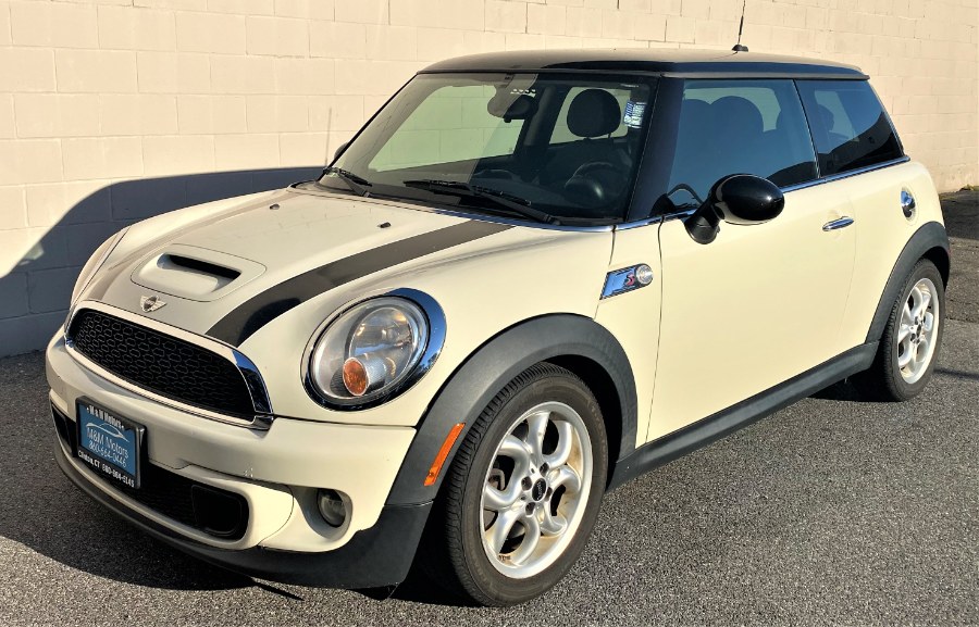 Used MINI Cooper Hardtop 2dr Cpe S 2011 | M&M Motors International. Clinton, Connecticut Used MINI Cooper Hardtop 2dr Cpe S 2011 | M&M Motors International. Clinton, Connecticut