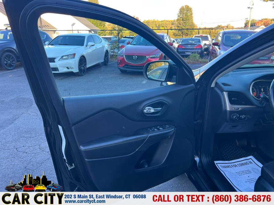Used Jeep Cherokee 4WD 4dr Latitude 2014 | Car City LLC. East Windsor, Connecticut Used Jeep Cherokee 4WD 4dr Latitude 2014 | Car City LLC. East Windsor, Connecticut
