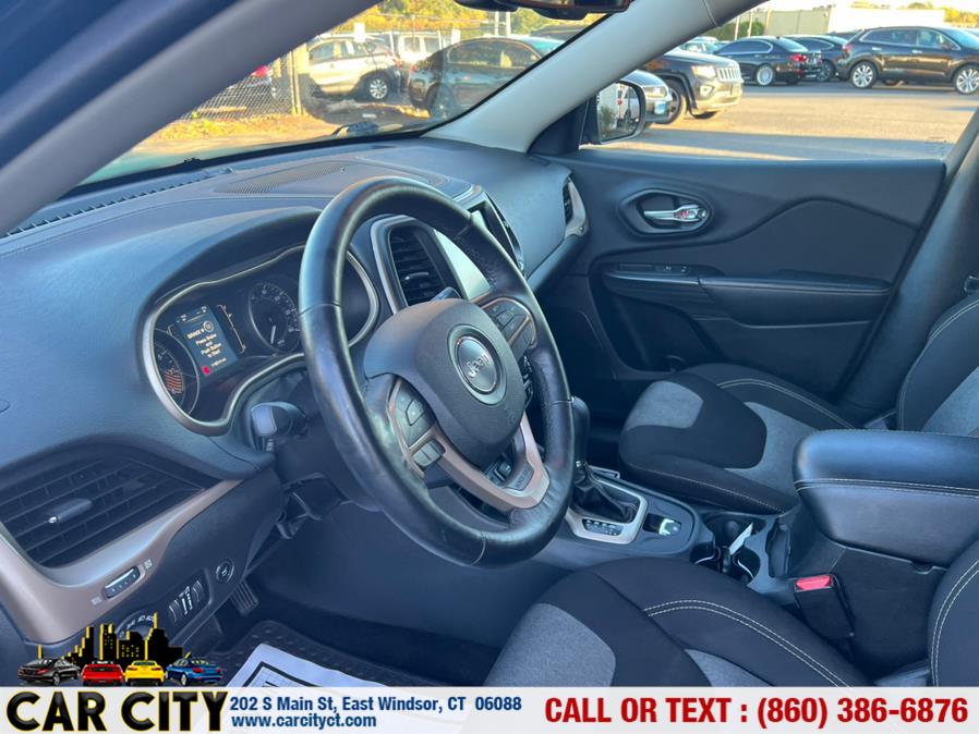 Used Jeep Cherokee 4WD 4dr Latitude 2014 | Car City LLC. East Windsor, Connecticut Used Jeep Cherokee 4WD 4dr Latitude 2014 | Car City LLC. East Windsor, Connecticut