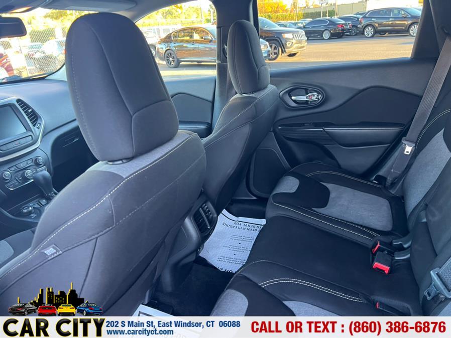 Used Jeep Cherokee 4WD 4dr Latitude 2014 | Car City LLC. East Windsor, Connecticut Used Jeep Cherokee 4WD 4dr Latitude 2014 | Car City LLC. East Windsor, Connecticut