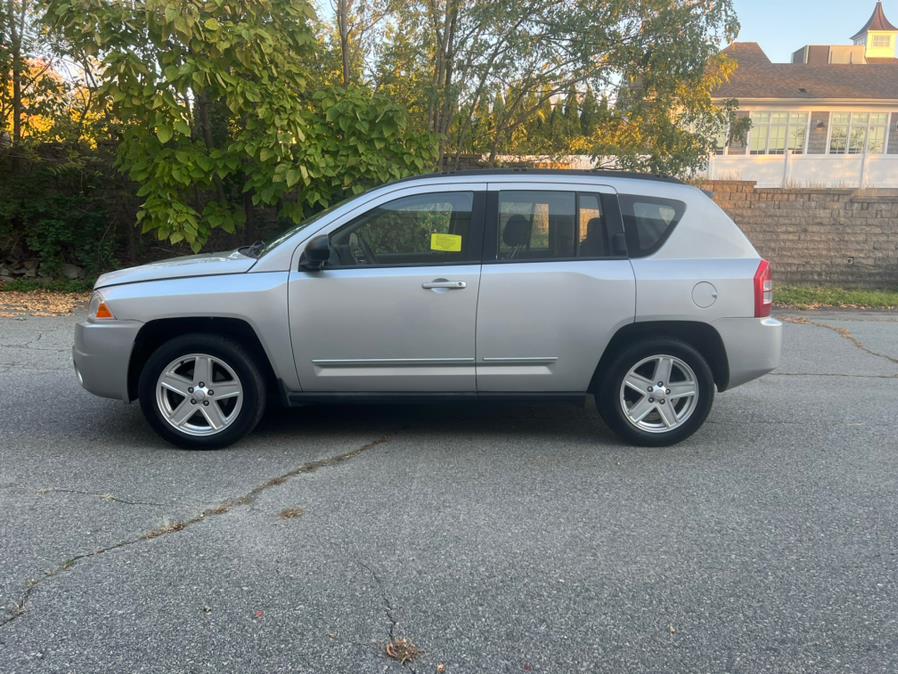 Used Jeep Compass 4WD 4dr Sport *Ltd Avail* 2010 | Gas On The Run. Swansea, Massachusetts