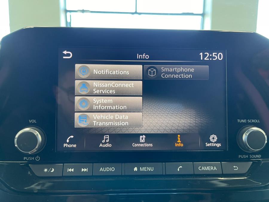 2022 Nissan Pathfinder SV 4WD, available for sale in Inwood, New York | 5 Towns Drive. Inwood, New York 2022 Nissan Pathfinder SV 4WD, available for sale in Inwood, New York | 5 Towns Drive. Inwood, New York