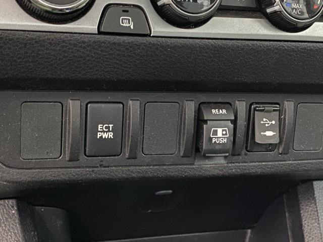 Used Toyota Tacoma SR5 2018 | Queens Auto Mall. Richmond Hill, New York Used Toyota Tacoma SR5 2018 | Queens Auto Mall. Richmond Hill, New York