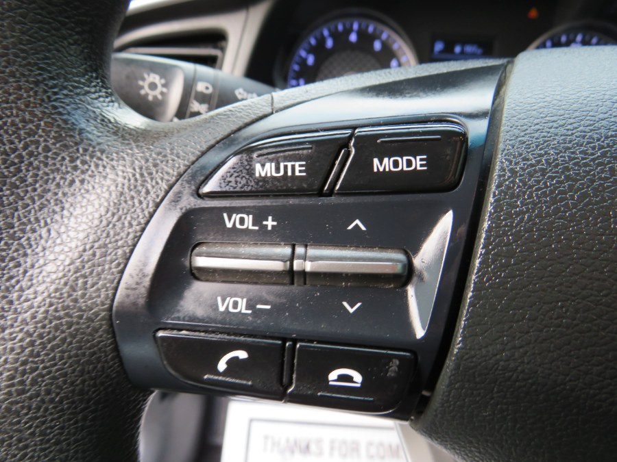 2020 Hyundai Elantra SE, available for sale in Middle Village, New York | Road Masters II INC. Middle Village, New York 2020 Hyundai Elantra SE, available for sale in Middle Village, New York | Road Masters II INC. Middle Village, New York