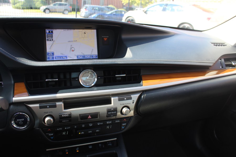 2014 Lexus ES 300h 4dr Sdn Hybrid, available for sale in Deer Park, New York | Car Tec Enterprise Leasing & Sales LLC. Deer Park, New York 2014 Lexus ES 300h 4dr Sdn Hybrid, available for sale in Deer Park, New York | Car Tec Enterprise Leasing & Sales LLC. Deer Park, New York