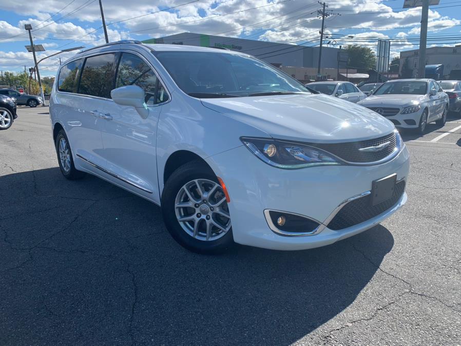 Used Chrysler Pacifica Touring L FWD 2020 | European Auto Expo. Lodi, New Jersey Used Chrysler Pacifica Touring L FWD 2020 | European Auto Expo. Lodi, New Jersey