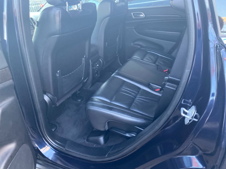 Used Jeep Grand Cherokee 4WD 4dr Laredo 2011 | Middle Village Motors . Middle Village, New York Used Jeep Grand Cherokee 4WD 4dr Laredo 2011 | Middle Village Motors . Middle Village, New York