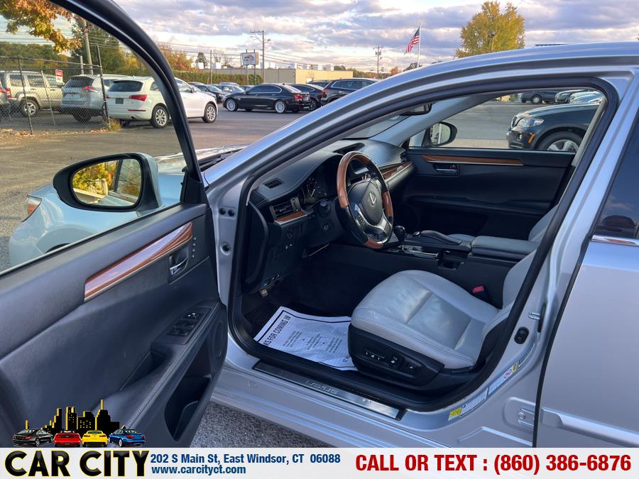 2013 Lexus ES 300h 4dr Sdn Hybrid, available for sale in East Windsor, Connecticut | Car City LLC. East Windsor, Connecticut 2013 Lexus ES 300h 4dr Sdn Hybrid, available for sale in East Windsor, Connecticut | Car City LLC. East Windsor, Connecticut