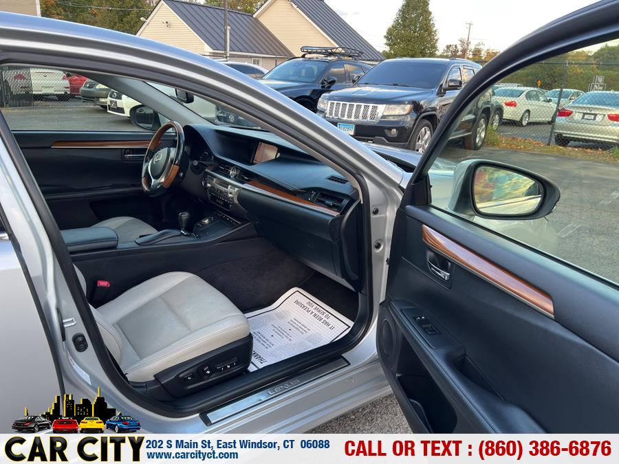 2013 Lexus ES 300h 4dr Sdn Hybrid, available for sale in East Windsor, Connecticut | Car City LLC. East Windsor, Connecticut 2013 Lexus ES 300h 4dr Sdn Hybrid, available for sale in East Windsor, Connecticut | Car City LLC. East Windsor, Connecticut