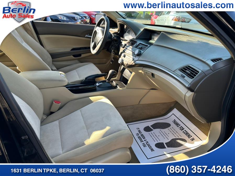 Used Honda Accord Sdn 4dr I4 Auto LX 2010 | Berlin Auto Sales LLC. Berlin, Connecticut Used Honda Accord Sdn 4dr I4 Auto LX 2010 | Berlin Auto Sales LLC. Berlin, Connecticut