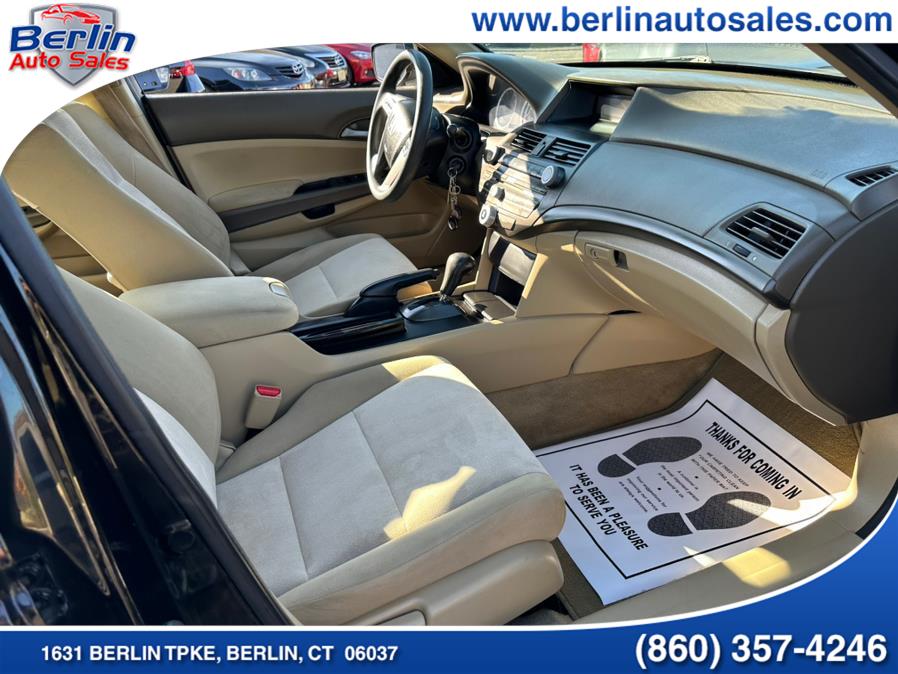 Used Honda Accord Sdn 4dr I4 Auto LX 2010 | Berlin Auto Sales LLC. Berlin, Connecticut Used Honda Accord Sdn 4dr I4 Auto LX 2010 | Berlin Auto Sales LLC. Berlin, Connecticut
