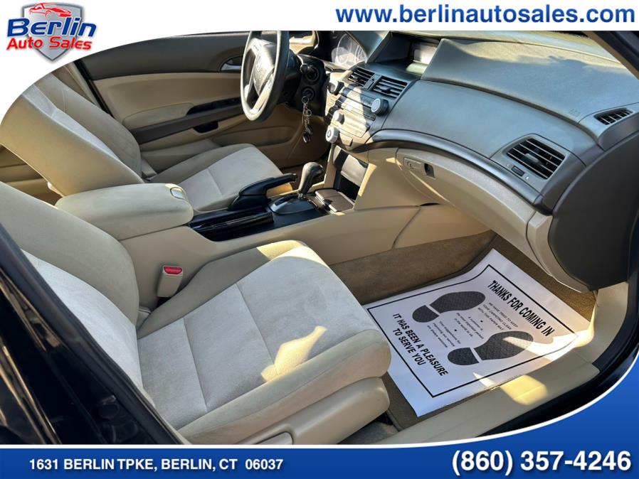Used Honda Accord Sdn 4dr I4 Auto LX 2010 | Berlin Auto Sales LLC. Berlin, Connecticut Used Honda Accord Sdn 4dr I4 Auto LX 2010 | Berlin Auto Sales LLC. Berlin, Connecticut