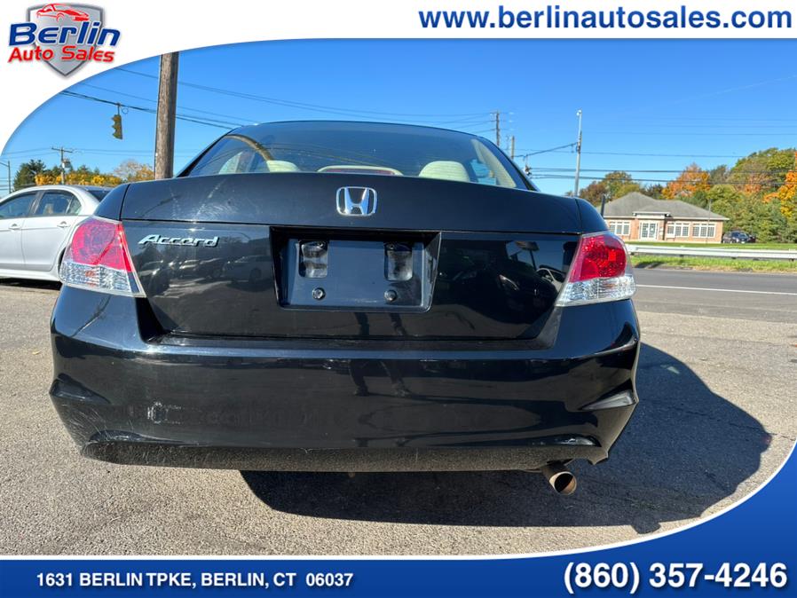 Used Honda Accord Sdn 4dr I4 Auto LX 2010 | Berlin Auto Sales LLC. Berlin, Connecticut Used Honda Accord Sdn 4dr I4 Auto LX 2010 | Berlin Auto Sales LLC. Berlin, Connecticut