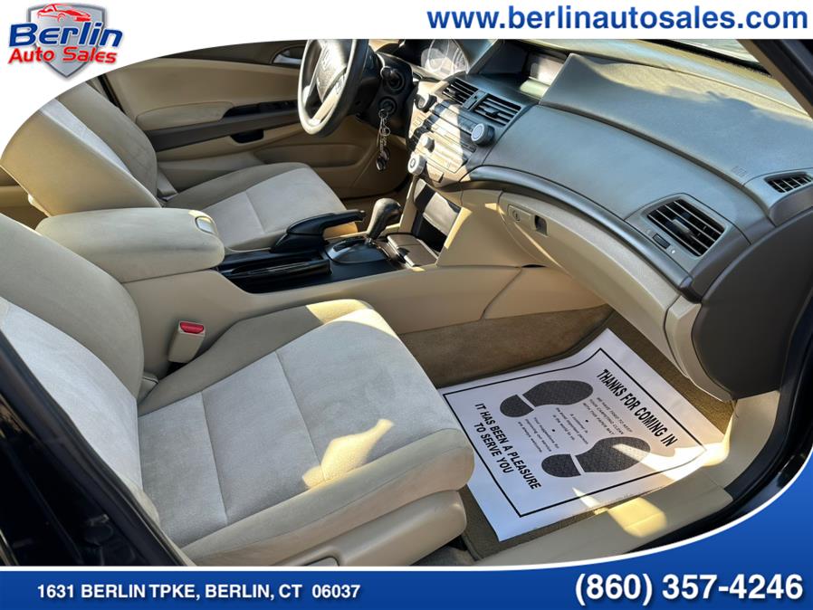 Used Honda Accord Sdn 4dr I4 Auto LX 2010 | Berlin Auto Sales LLC. Berlin, Connecticut Used Honda Accord Sdn 4dr I4 Auto LX 2010 | Berlin Auto Sales LLC. Berlin, Connecticut