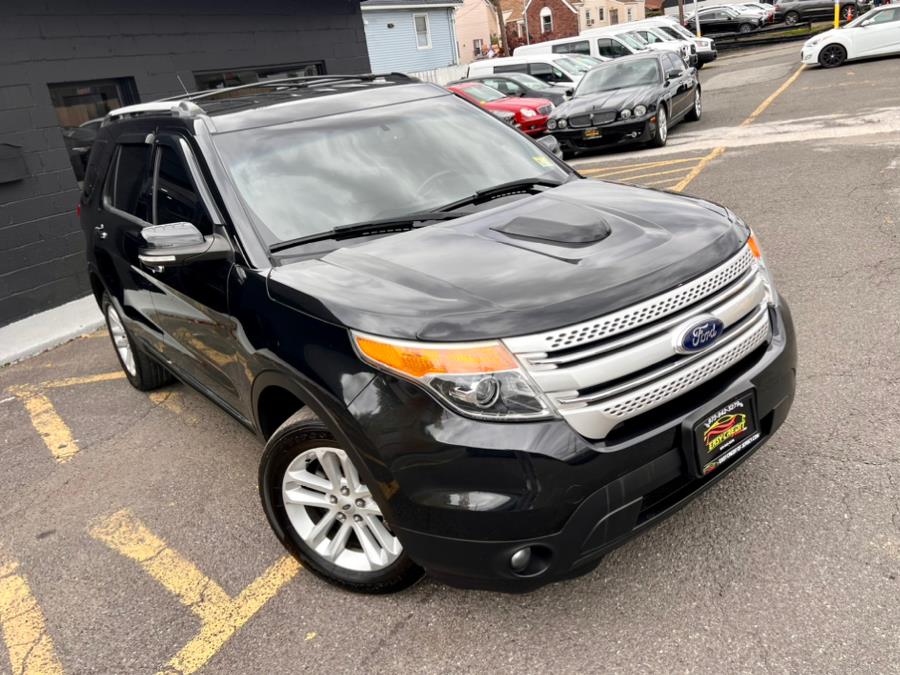 Used Ford Explorer 4WD 4dr XLT 2013 | Easy Credit of Jersey. Little Ferry, New Jersey