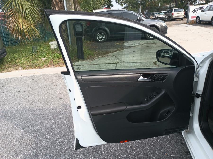Used Volkswagen Jetta Sedan 4dr Auto 1.4T S w/Technology 2016 | Ideal Auto Sales & Repairs. Orlando, Florida Used Volkswagen Jetta Sedan 4dr Auto 1.4T S w/Technology 2016 | Ideal Auto Sales & Repairs. Orlando, Florida