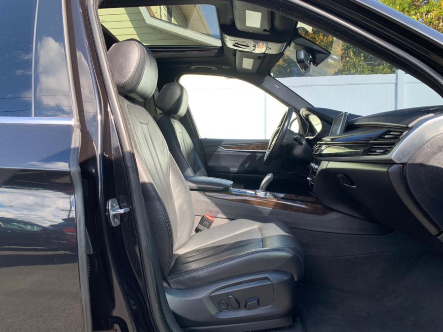 Used BMW X5 xDrive35i Sports Activity Vehicle 2017 | Champion Auto Hillside. Hillside, New Jersey Used BMW X5 xDrive35i Sports Activity Vehicle 2017 | Champion Auto Hillside. Hillside, New Jersey