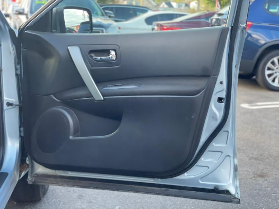 2013 Nissan Rogue S. CLEAN CARFAX!, available for sale in Elmont, New York | Sunrise of Elmont. Elmont, New York 2013 Nissan Rogue S. CLEAN CARFAX!, available for sale in Elmont, New York | Sunrise of Elmont. Elmont, New York