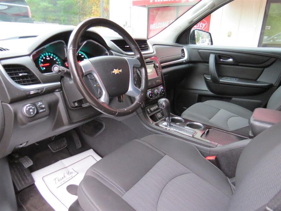 Used Chevrolet Traverse LT AWD 4dr SUV w/2LT 2017 | Lake City Exports Inc. Auburn, Maine Used Chevrolet Traverse LT AWD 4dr SUV w/2LT 2017 | Lake City Exports Inc. Auburn, Maine