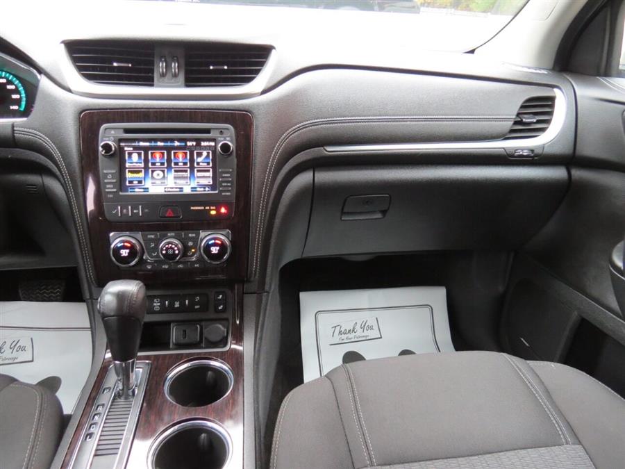 Used Chevrolet Traverse LT AWD 4dr SUV w/2LT 2017 | Lake City Exports Inc. Auburn, Maine Used Chevrolet Traverse LT AWD 4dr SUV w/2LT 2017 | Lake City Exports Inc. Auburn, Maine