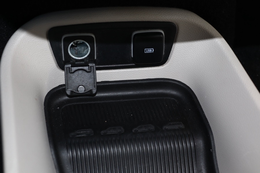 2020 Chrysler Pacifica Touring L FWD, available for sale in Jamaica, New York | Hillside Auto Mall Inc.. Jamaica, New York 2020 Chrysler Pacifica Touring L FWD, available for sale in Jamaica, New York | Hillside Auto Mall Inc.. Jamaica, New York