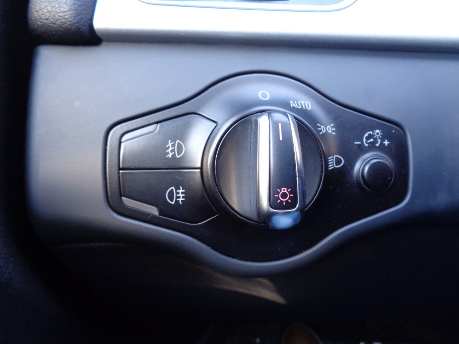 Used Audi A4 4dr Sdn Auto quattro 2.0T Prestige 2011 | NY Auto Traders. Valley Stream, New York Used Audi A4 4dr Sdn Auto quattro 2.0T Prestige 2011 | NY Auto Traders. Valley Stream, New York