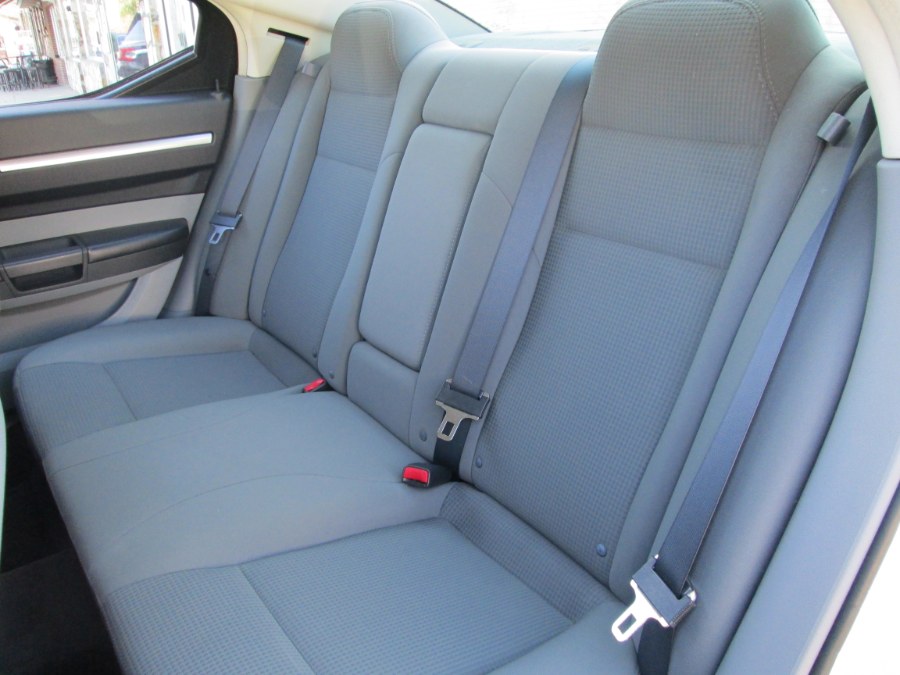 2010 Dodge Charger 4dr Sdn SXT RWD, available for sale in Levittown, Pennsylvania | Levittown Auto. Levittown, Pennsylvania 2010 Dodge Charger 4dr Sdn SXT RWD, available for sale in Levittown, Pennsylvania | Levittown Auto. Levittown, Pennsylvania