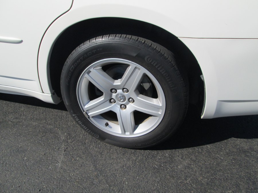 2010 Dodge Charger 4dr Sdn SXT RWD, available for sale in Levittown, Pennsylvania | Levittown Auto. Levittown, Pennsylvania 2010 Dodge Charger 4dr Sdn SXT RWD, available for sale in Levittown, Pennsylvania | Levittown Auto. Levittown, Pennsylvania