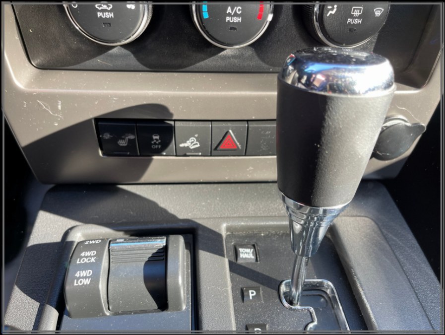 2012 Jeep Liberty 4WD 4dr Sport Latitude, available for sale in Huntington Station, New York | My Auto Inc.. Huntington Station, New York 2012 Jeep Liberty 4WD 4dr Sport Latitude, available for sale in Huntington Station, New York | My Auto Inc.. Huntington Station, New York