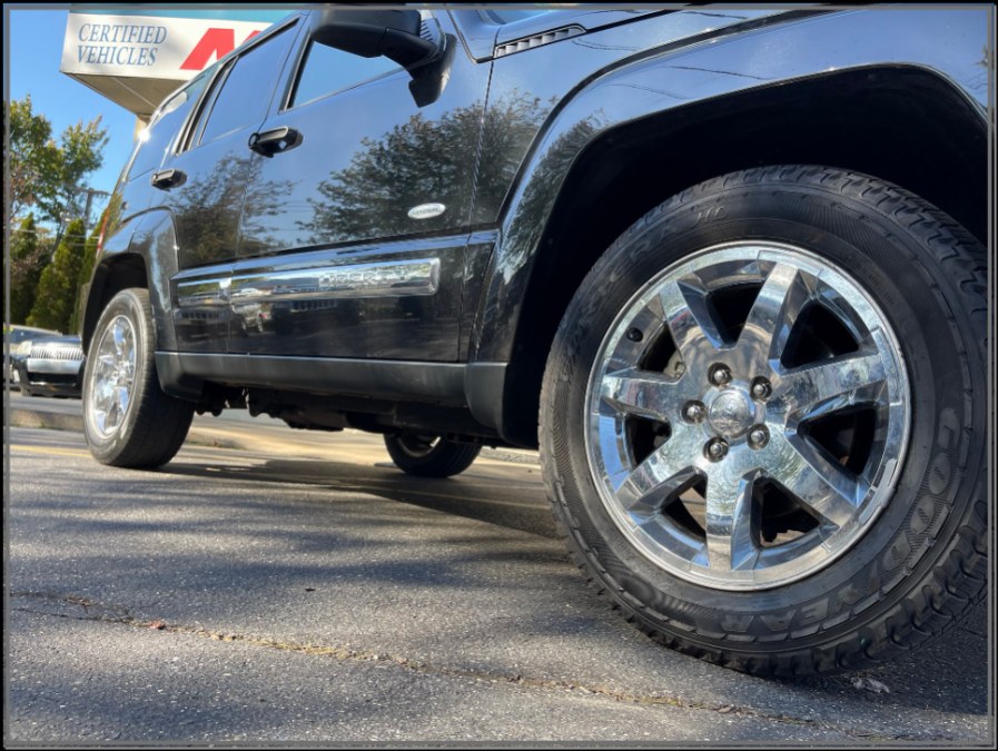 2012 Jeep Liberty 4WD 4dr Sport Latitude, available for sale in Huntington Station, New York | My Auto Inc.. Huntington Station, New York 2012 Jeep Liberty 4WD 4dr Sport Latitude, available for sale in Huntington Station, New York | My Auto Inc.. Huntington Station, New York