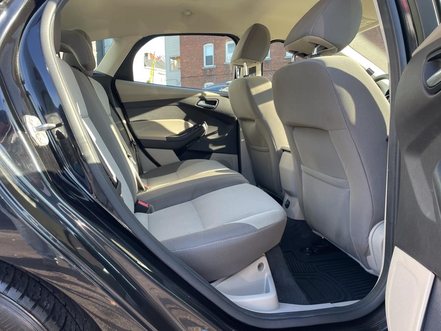 2014 Ford Focus 5dr HB SE, available for sale in Hartford, Connecticut | Lex Autos LLC. Hartford, Connecticut 2014 Ford Focus 5dr HB SE, available for sale in Hartford, Connecticut | Lex Autos LLC. Hartford, Connecticut