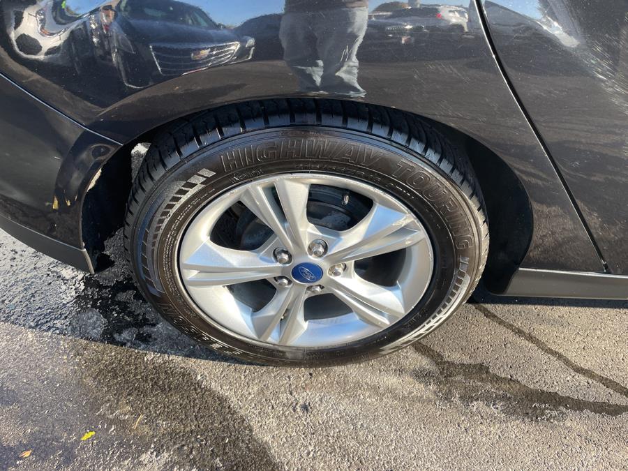 2014 Ford Focus 5dr HB SE, available for sale in Hartford, Connecticut | Lex Autos LLC. Hartford, Connecticut 2014 Ford Focus 5dr HB SE, available for sale in Hartford, Connecticut | Lex Autos LLC. Hartford, Connecticut