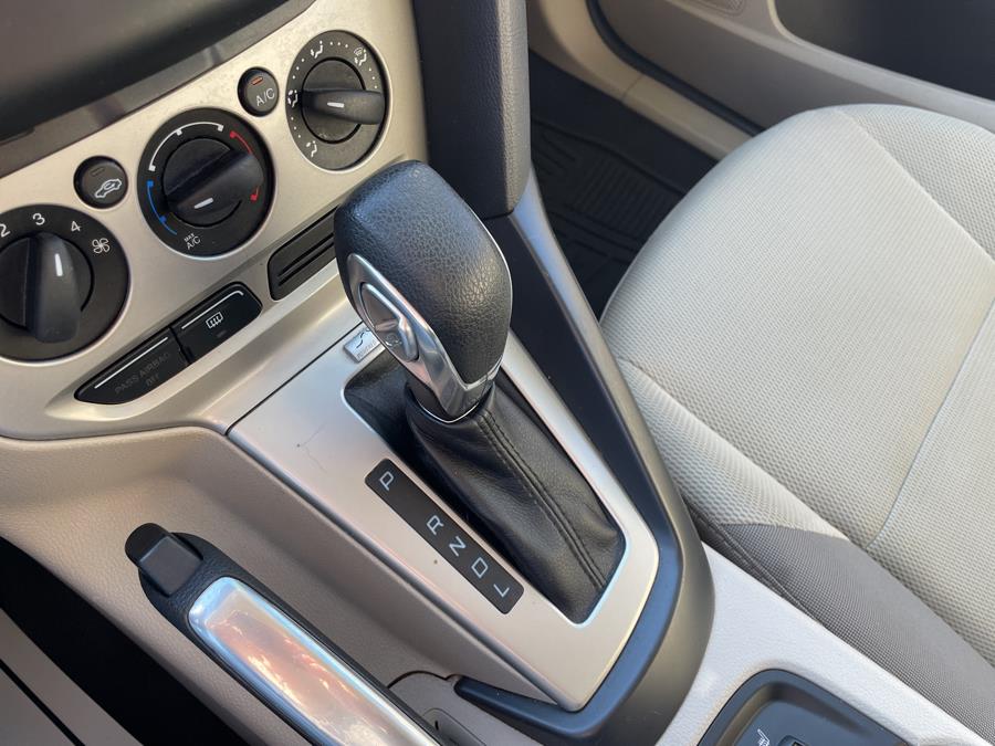 2014 Ford Focus 5dr HB SE, available for sale in Hartford, Connecticut | Lex Autos LLC. Hartford, Connecticut 2014 Ford Focus 5dr HB SE, available for sale in Hartford, Connecticut | Lex Autos LLC. Hartford, Connecticut